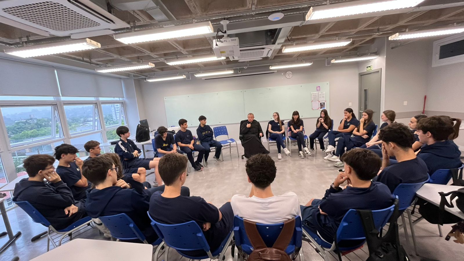 WhatsApp Image 2026-03-26 at 07.29.43 (2)